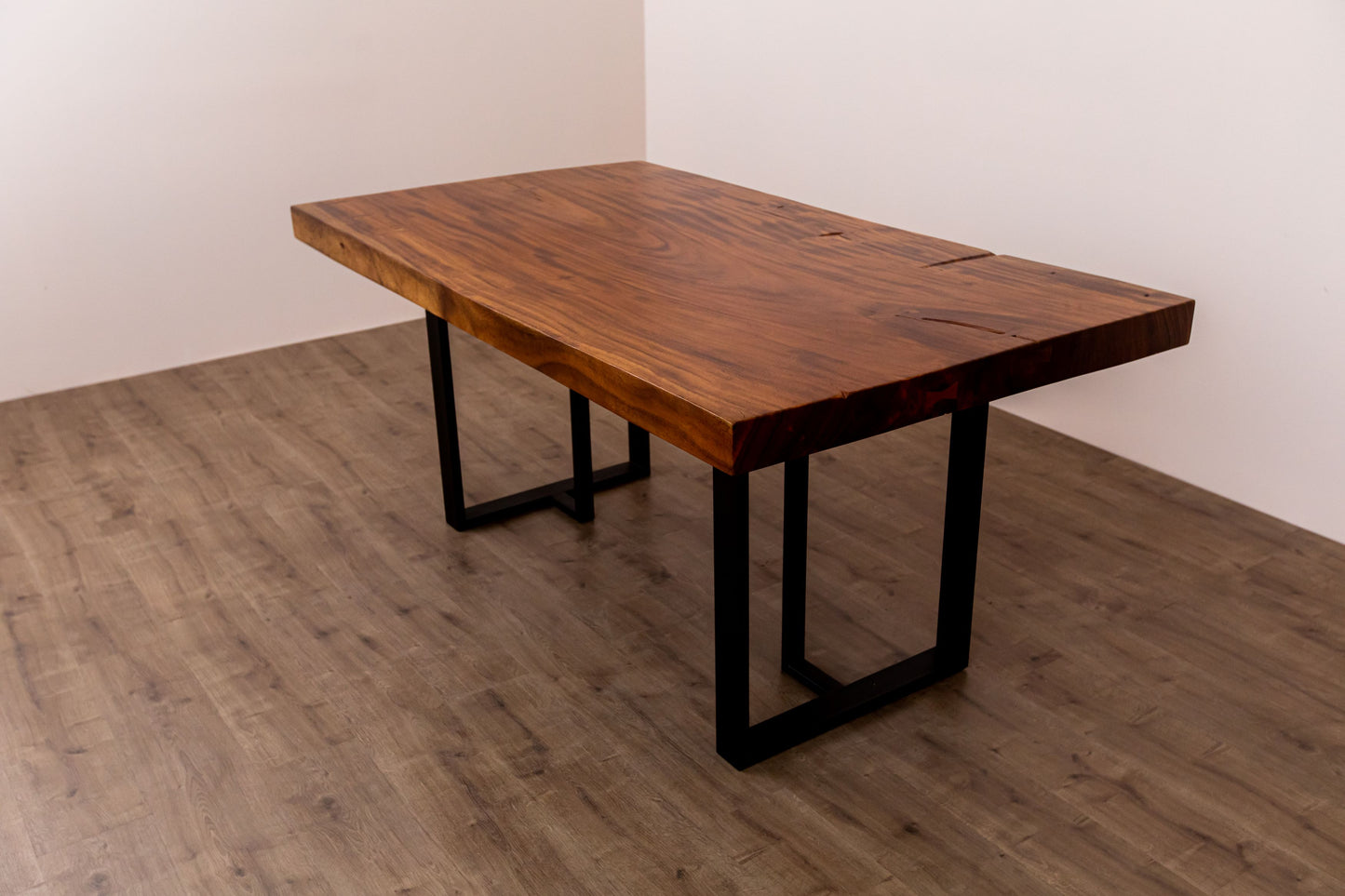 Acacia Slab 71x39" Mission Edge, Smooth-Texture Milk Chocolate Finish