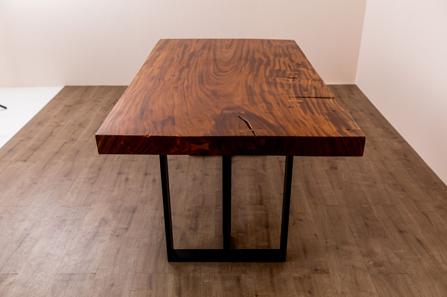 Acacia Slab 71x39" Mission Edge, Smooth-Texture Milk Chocolate Finish